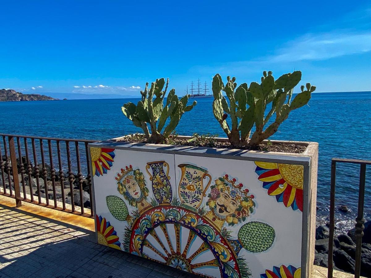 Alpha22 Apartment Giardini Naxos Εξωτερικό φωτογραφία
