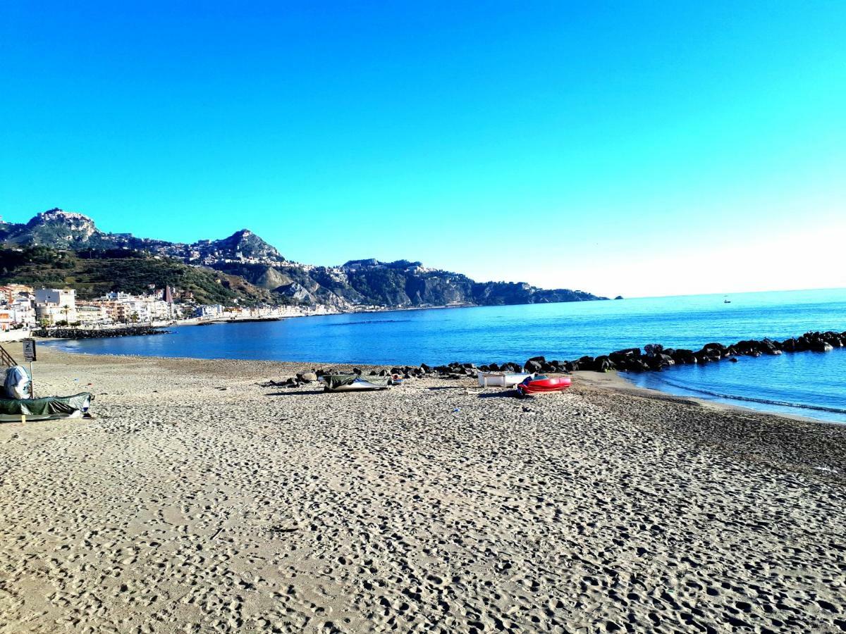 Alpha22 Apartment Giardini Naxos Εξωτερικό φωτογραφία