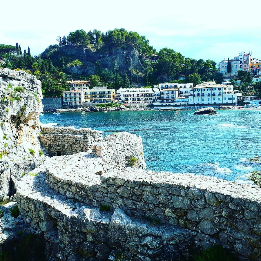 Alpha22 Apartment Giardini Naxos Εξωτερικό φωτογραφία