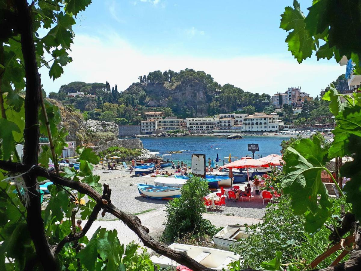 Alpha22 Apartment Giardini Naxos Εξωτερικό φωτογραφία