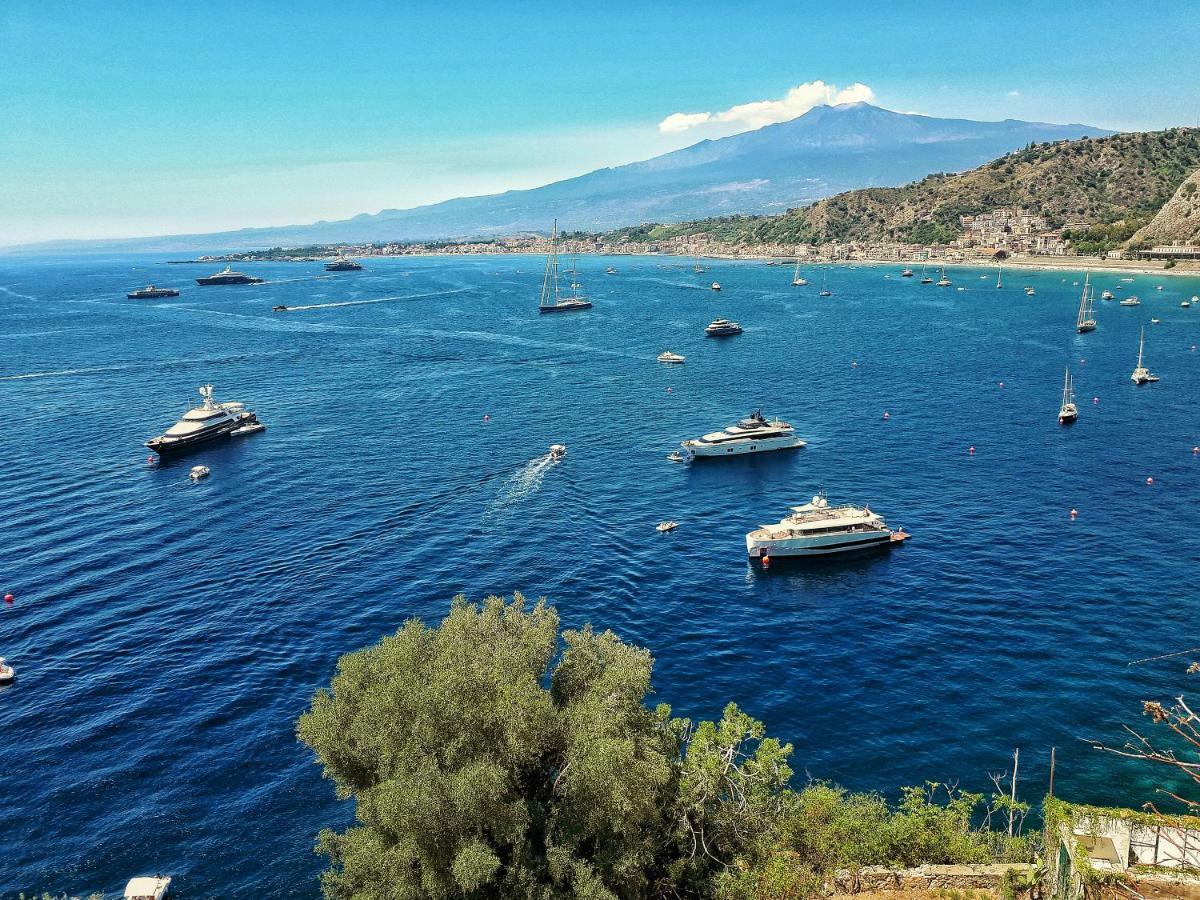 Alpha22 Apartment Giardini Naxos Εξωτερικό φωτογραφία