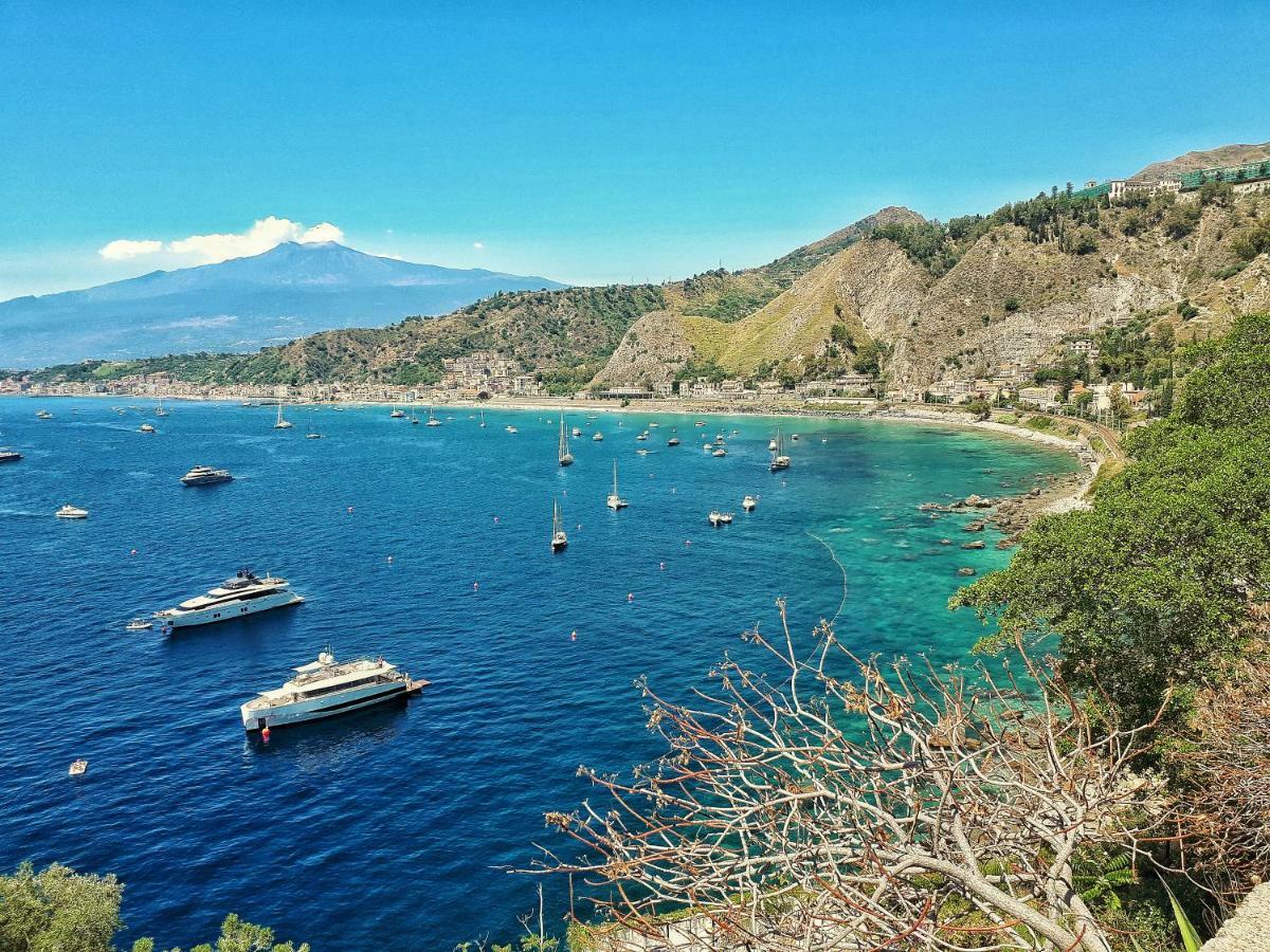 Alpha22 Apartment Giardini Naxos Εξωτερικό φωτογραφία